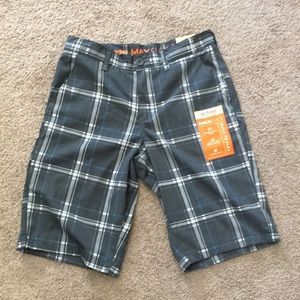 Urban Pipeline MAXflex size 32 men’s board shorts